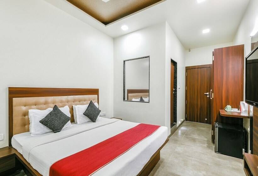 Отель Global Inn