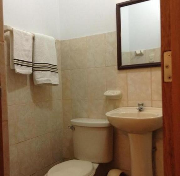 هتل Hostal La Estancia