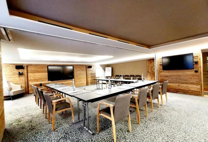 Отель Hôtel De Rougemont & Spa