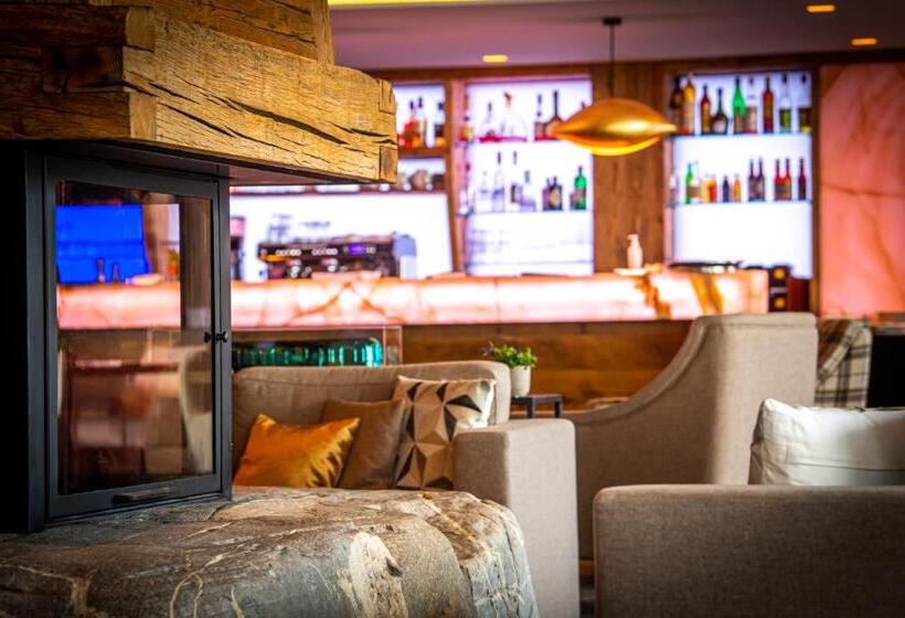 فندق Hôtel De Rougemont & Spa