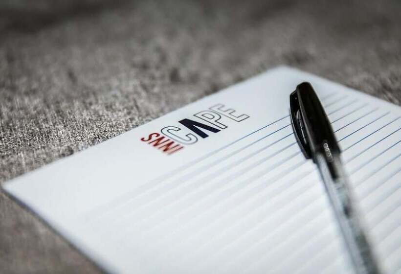 هتل Neighbourgood Castle