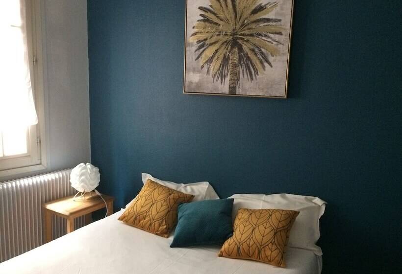 ホテル L Hôtel Du Café Des Arts