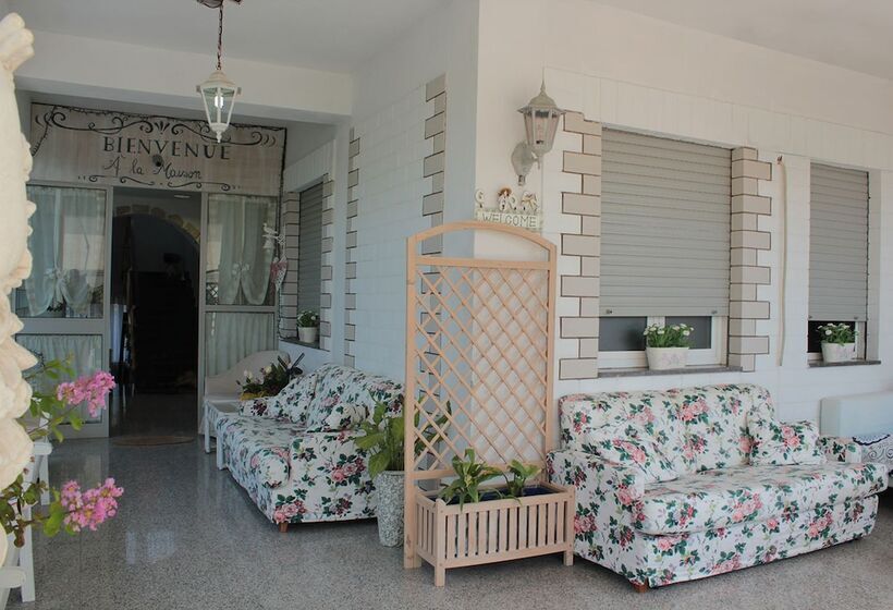 ホテル La Maison Delle Terme