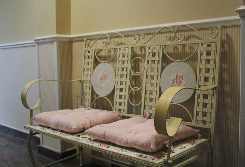 ホテル La Maison Delle Terme