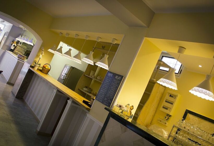 ホテル La Maison Delle Terme