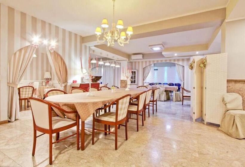 ホテル La Maison Delle Terme