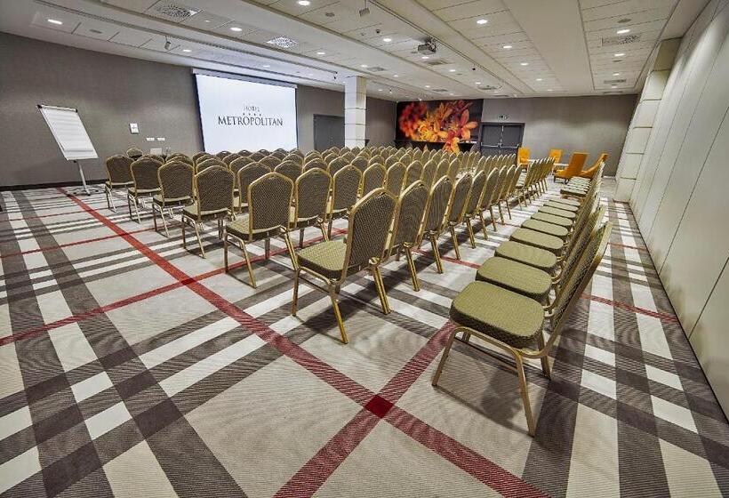 هتل Metropolitan