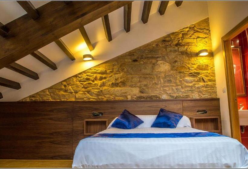 فندق Oxford Suites Santiago De Compostela