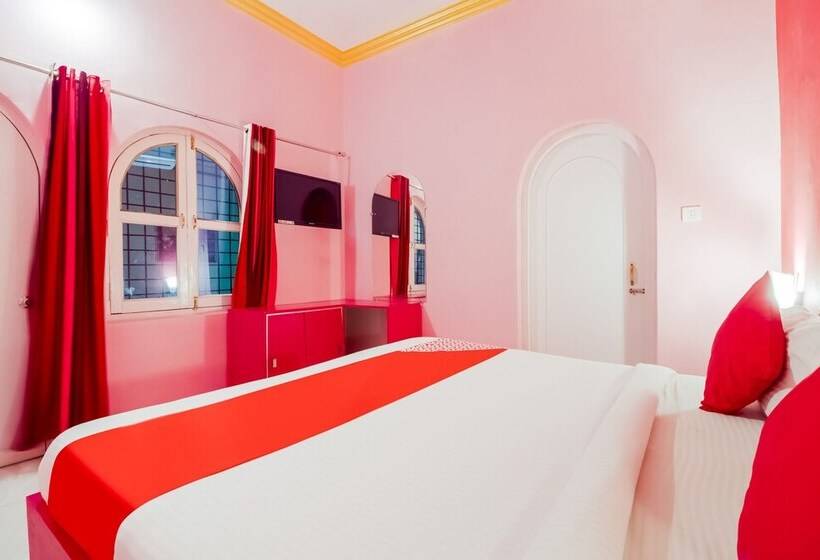 Отель Paradise Luxury Home Stay