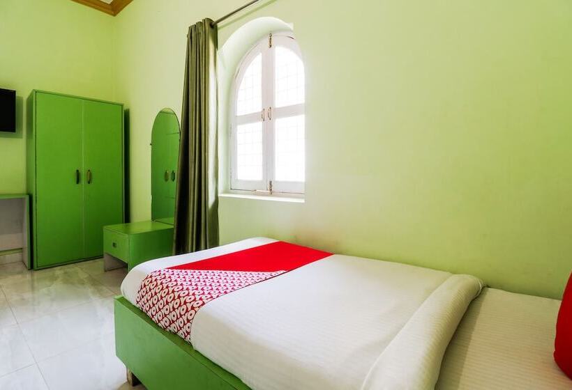 Отель Paradise Luxury Home Stay