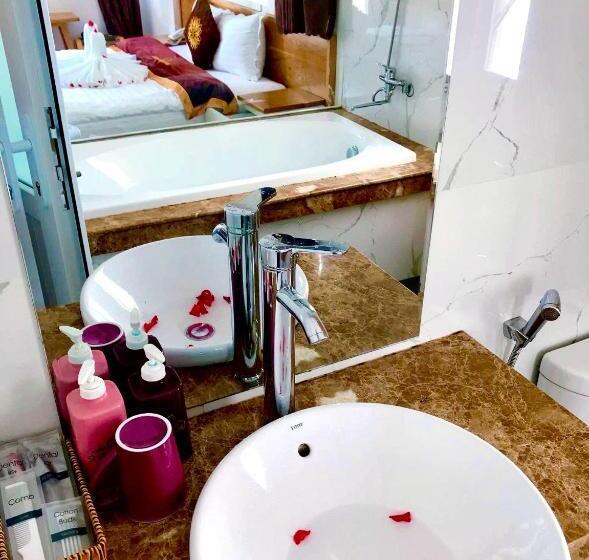 هتل Phuong Anh Golf Valley