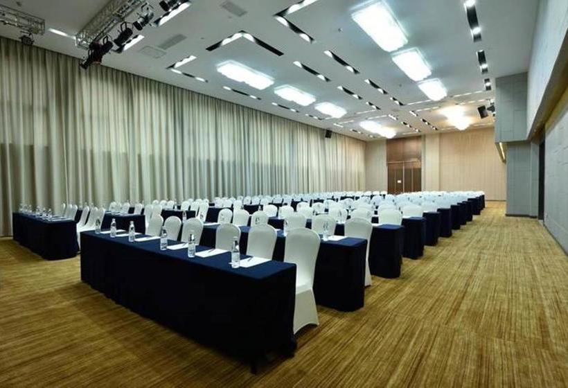 Hotel Ramada Wuhan Jianghan