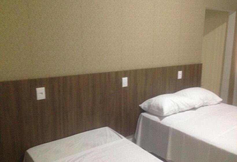 בית מלון כפרי Redentora Plaza