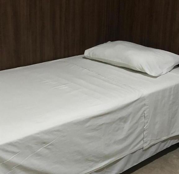 בית מלון כפרי Redentora Plaza