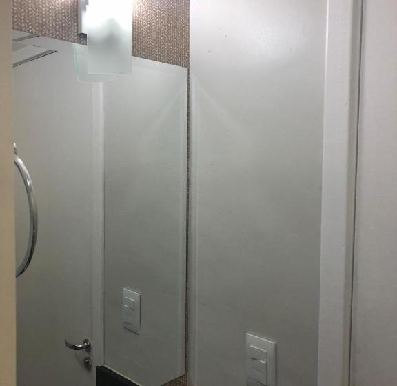 בית מלון כפרי Redentora Plaza