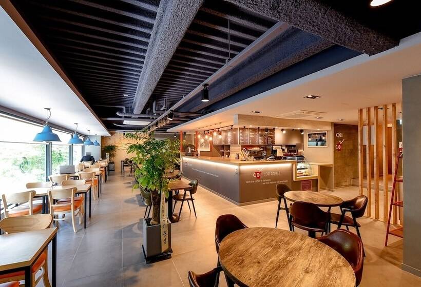 בית מלון כפרי Bundang Regency