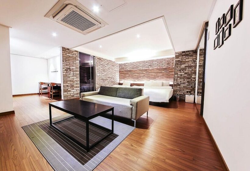 בית מלון כפרי Bundang Regency