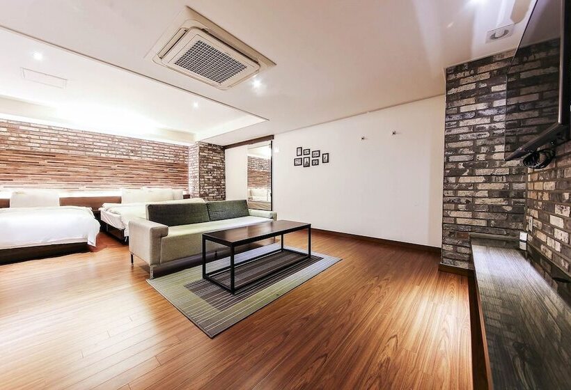 בית מלון כפרי Bundang Regency