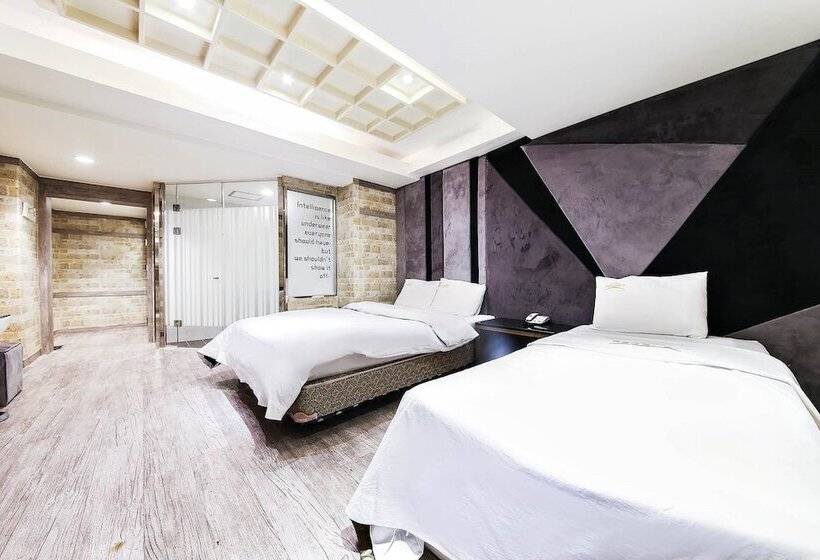 בית מלון כפרי Bundang Regency