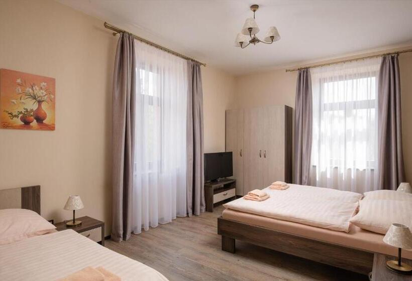 酒店 Resort Sobotín