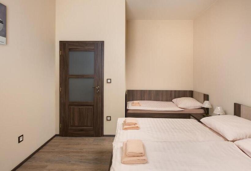 酒店 Resort Sobotín