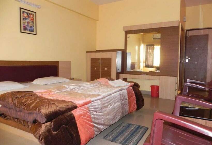 هتل Rohini International