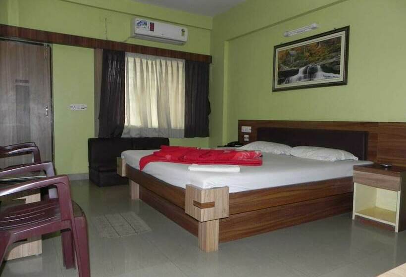 هتل Rohini International