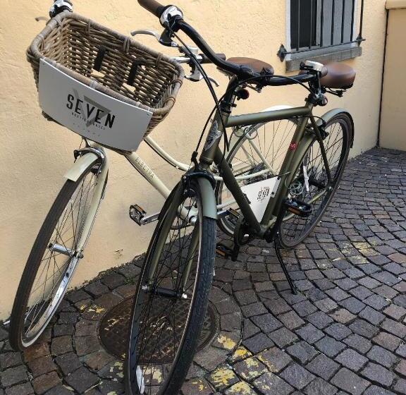 Отель Seven Boutique