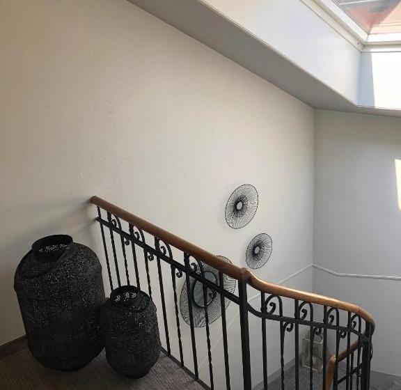 Отель Seven Boutique