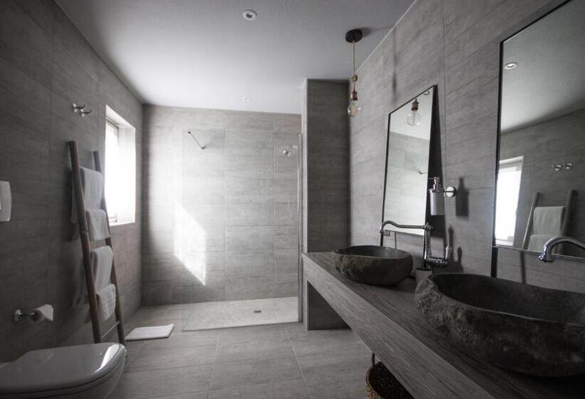 Отель Seven Boutique