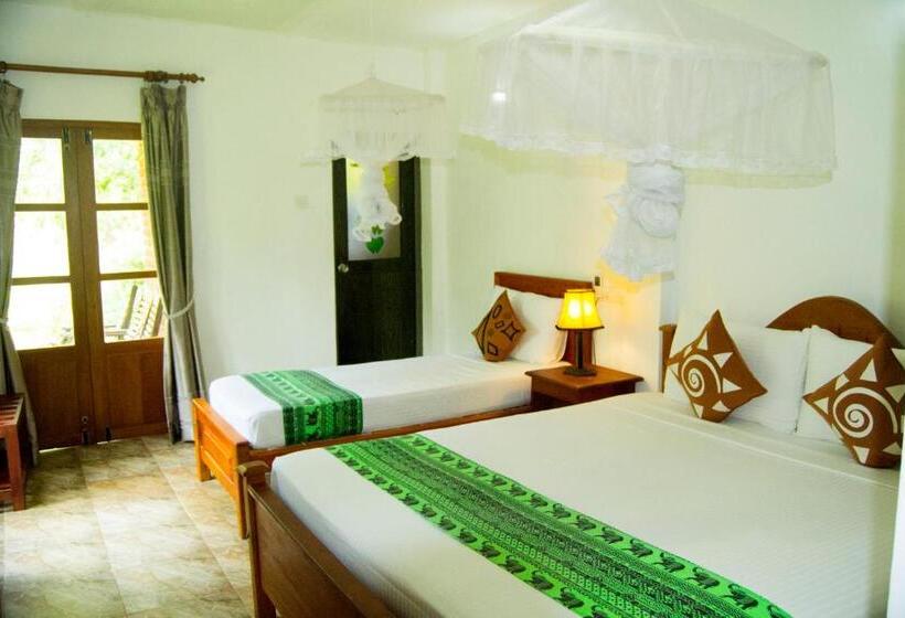 Отель Sigiri Heritage Villa