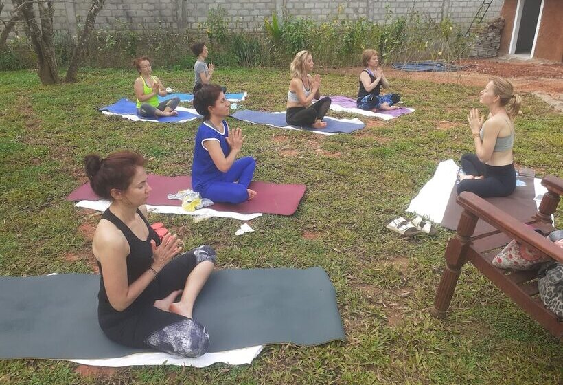 Отель Sigiri Heritage Villa