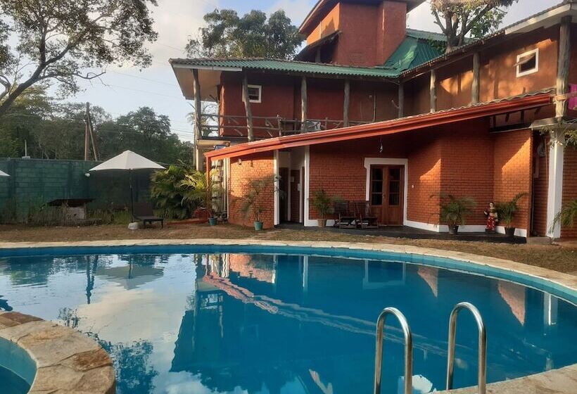 Отель Sigiri Heritage Villa