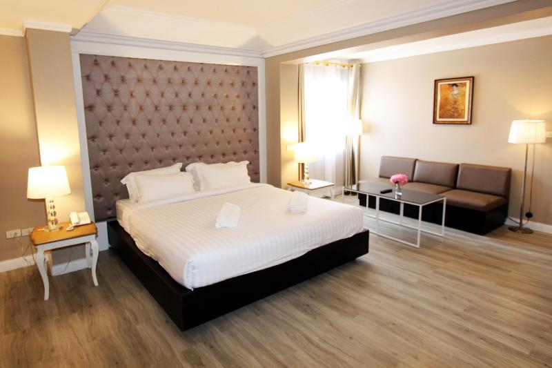 Taris Art Hotel Phrae