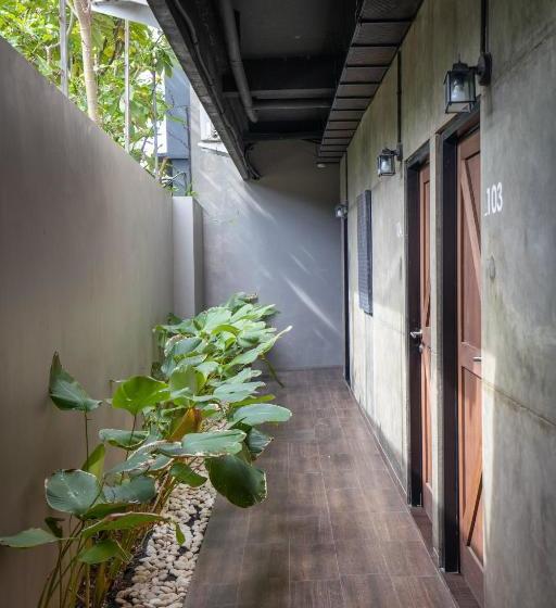 בית מלון כפרי The Aswana Seminyak