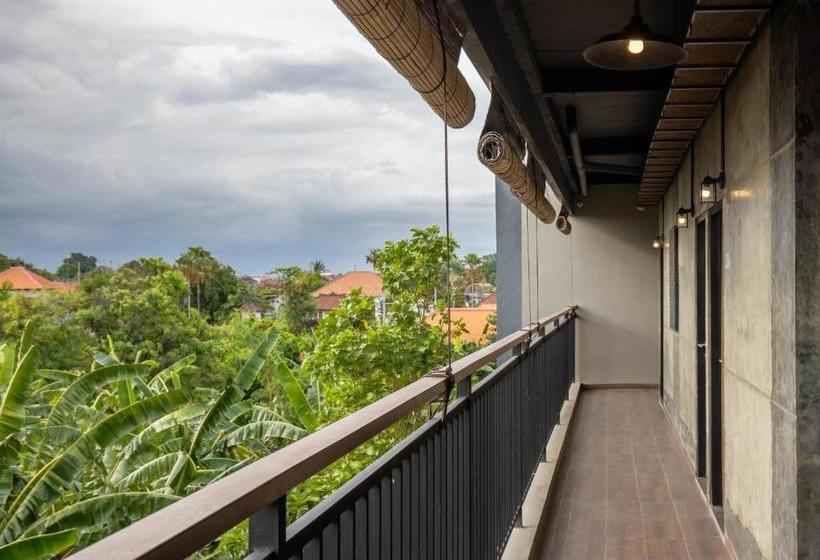 בית מלון כפרי The Aswana Seminyak