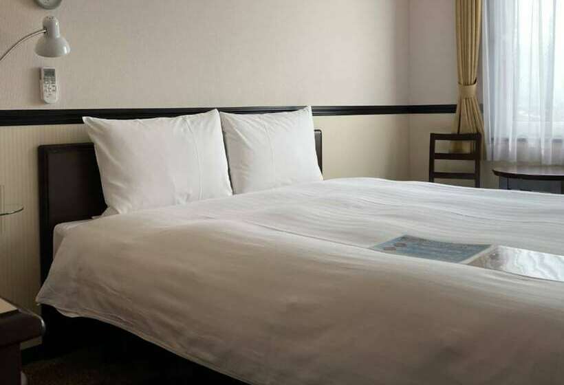 فندق Toyoko Inn Shintakaokaeki Shinkansen Minamiguchi