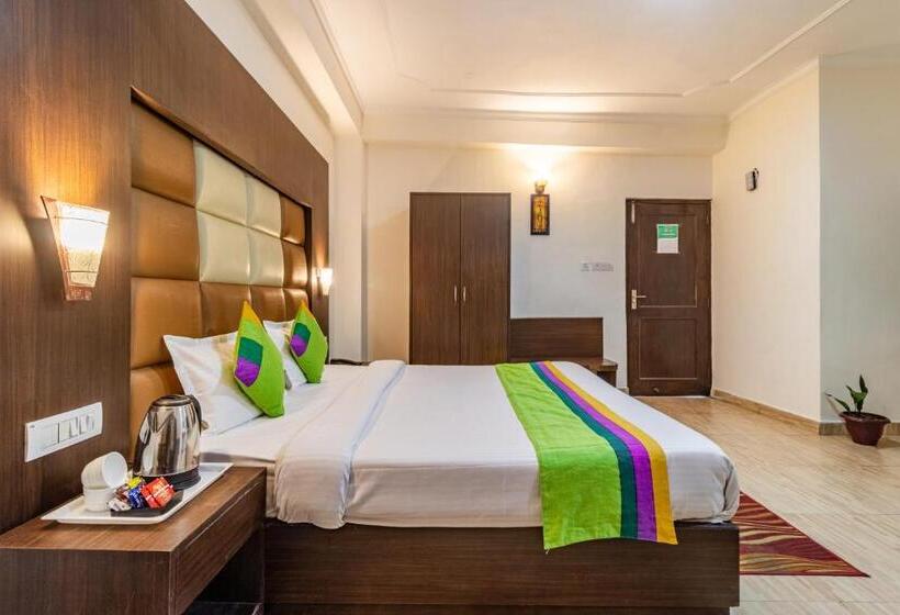 Отель Treebo Snow View Resort Kufri With Mountain View