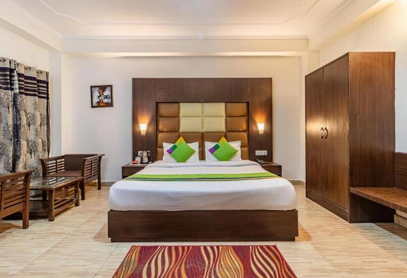 Отель Treebo Snow View Resort Kufri With Mountain View