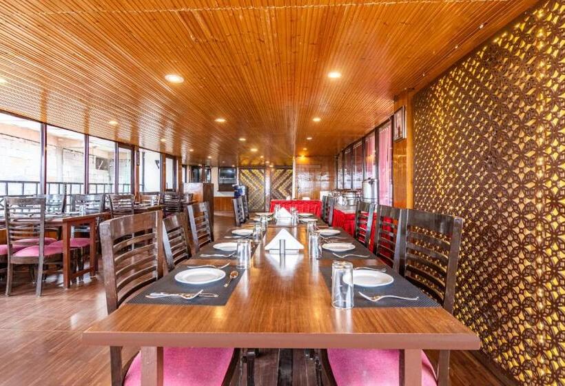 Отель Treebo Snow View Resort Kufri With Mountain View