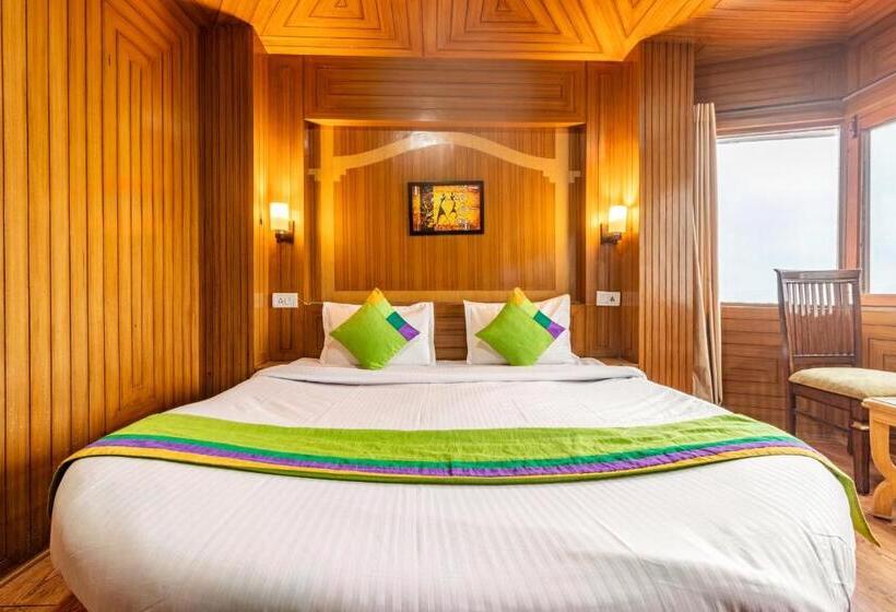 Отель Treebo Snow View Resort Kufri With Mountain View