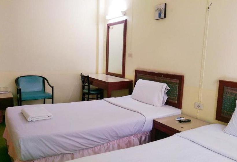 酒店 โรงแรมวัฒนาตรัง