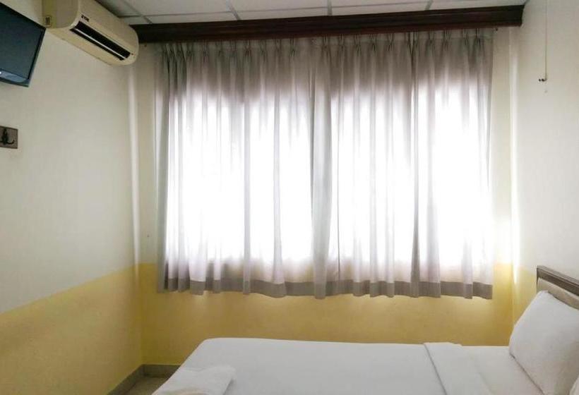 酒店 โรงแรมวัฒนาตรัง