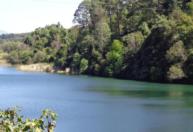 فندق Zirahuén Cuin Habitaciones Rústicas