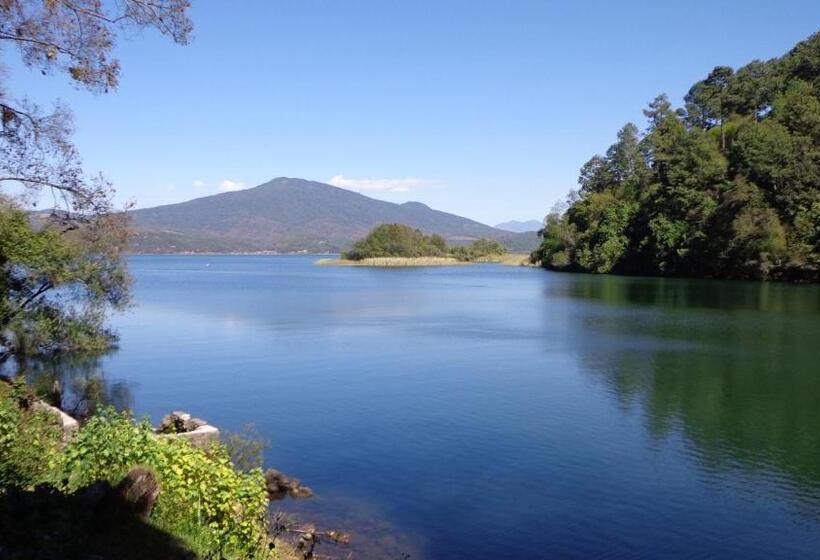 فندق Zirahuén Cuin Habitaciones Rústicas