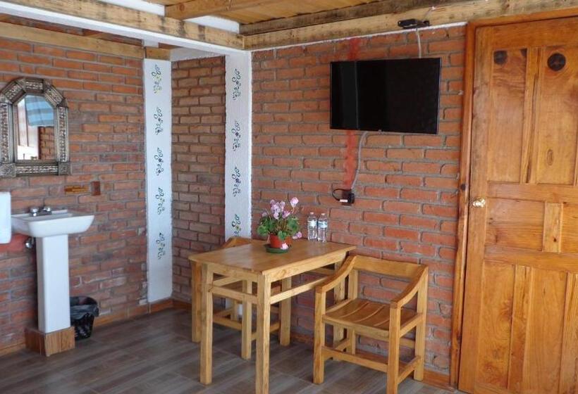 فندق Zirahuén Cuin Habitaciones Rústicas