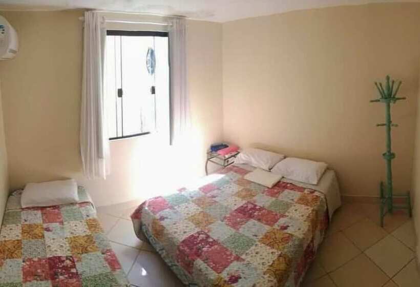 Le Monde Hostel   Suites E Camas