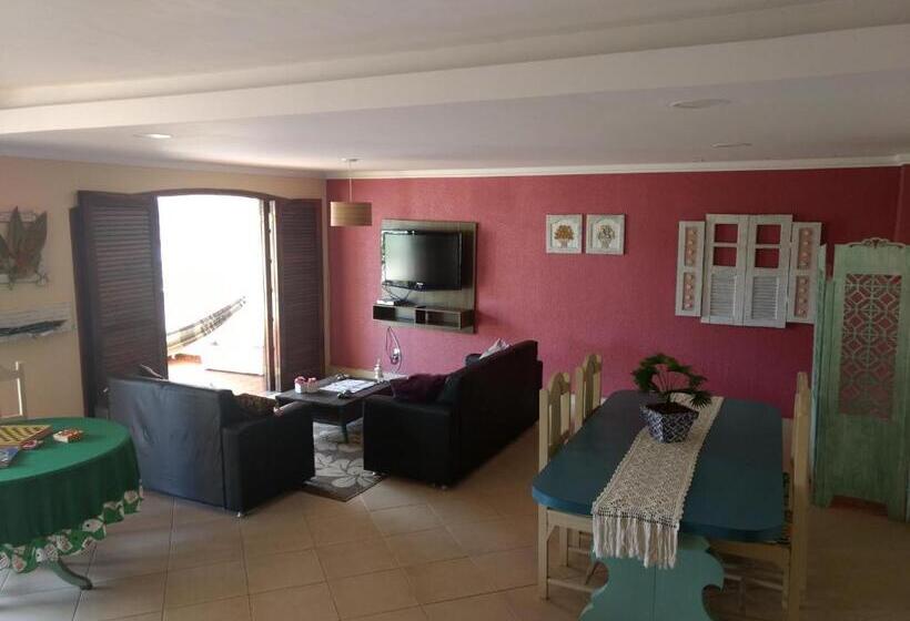 Le Monde Hostel   Suites E Camas