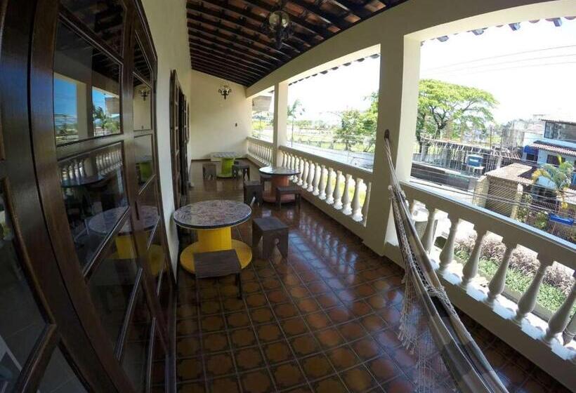 Le Monde Hostel   Suites E Camas