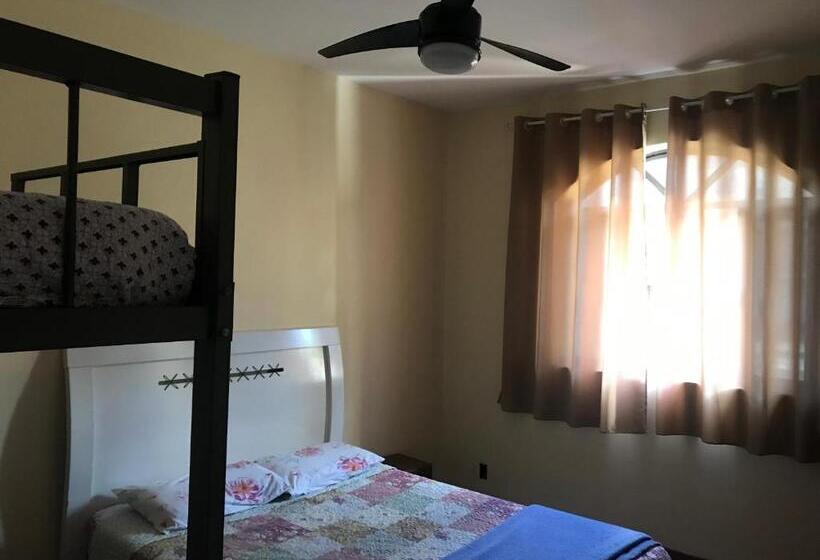 Le Monde Hostel   Suites E Camas